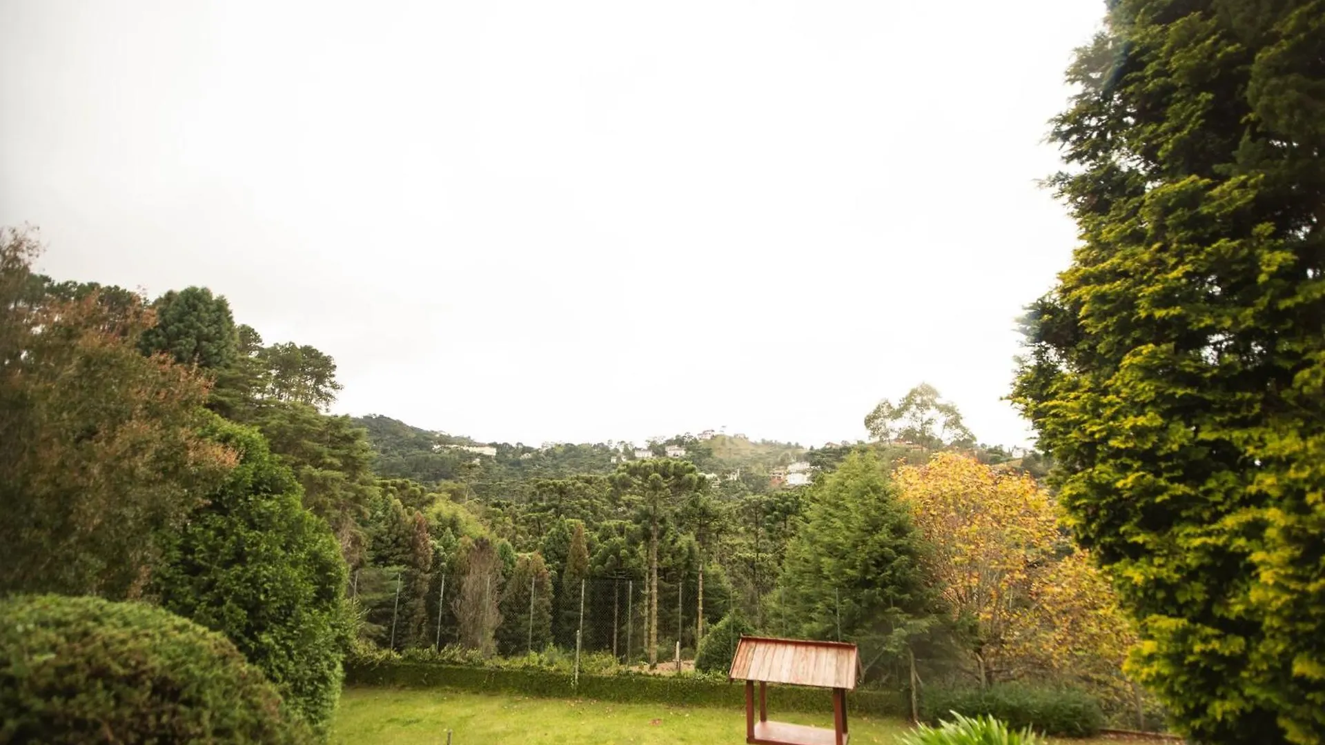 Suite Jasmim Rosa Campos do Jordao Konukevi